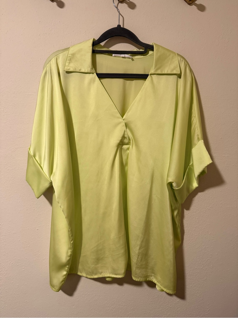 Chic Bright Lime Satin Boutique Blouse | Small | Oversized